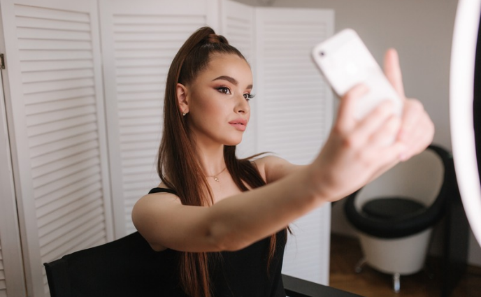 Flaxseed Botox — Everything You Need to Know About This TikTok Beauty Trend