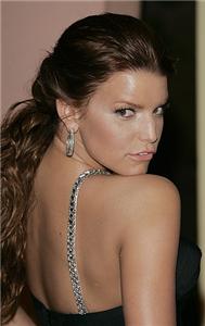 Jessica Simpson is a natural beauty who has defended her curvy figure to the press. 