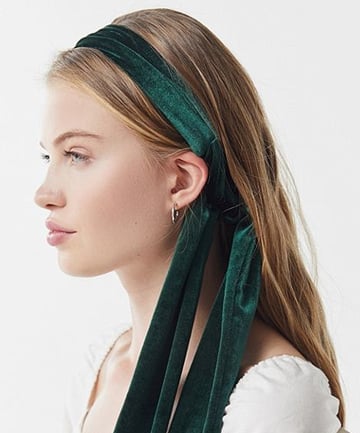 Urban Outfitters Vivienne Velvet Headband, $14