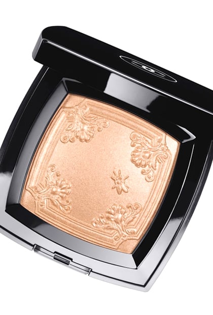 Chanel Mouche De Beaute Illuminating Powder, $80