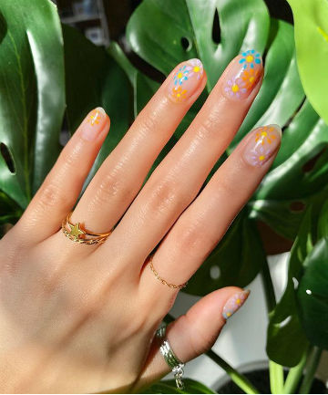 Mani of the Week: Flower Power