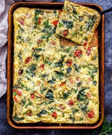 Sheet Pan Spinach Tomato and Ricotta Frittata 