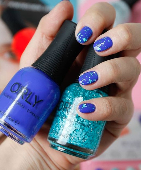  Mani of the Week: Blue-tiful Hues