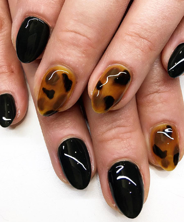 Tortoiseshell Nails