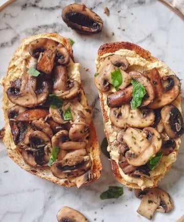 Mushrooms and Hummus