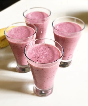 Berry, Banana, Oat Milk Smoothie