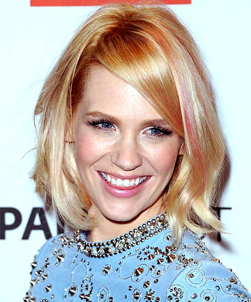 January Jones' Subtle Rose Gold Highlight