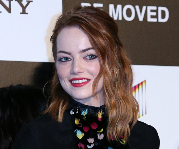 Emma Stone Natural Hair Color: Light Copper Red